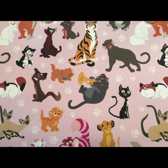 Walt DISNEY Dooney & Bourke New 2019 Cats PURSE - Picture 2 of 9